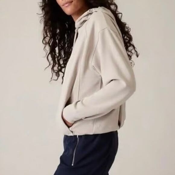 NWT Athleta Seasoft Bubble Hem Stretch Relaxed Fit Hoodie In Abalone Tan Small - Picture 2 of 10